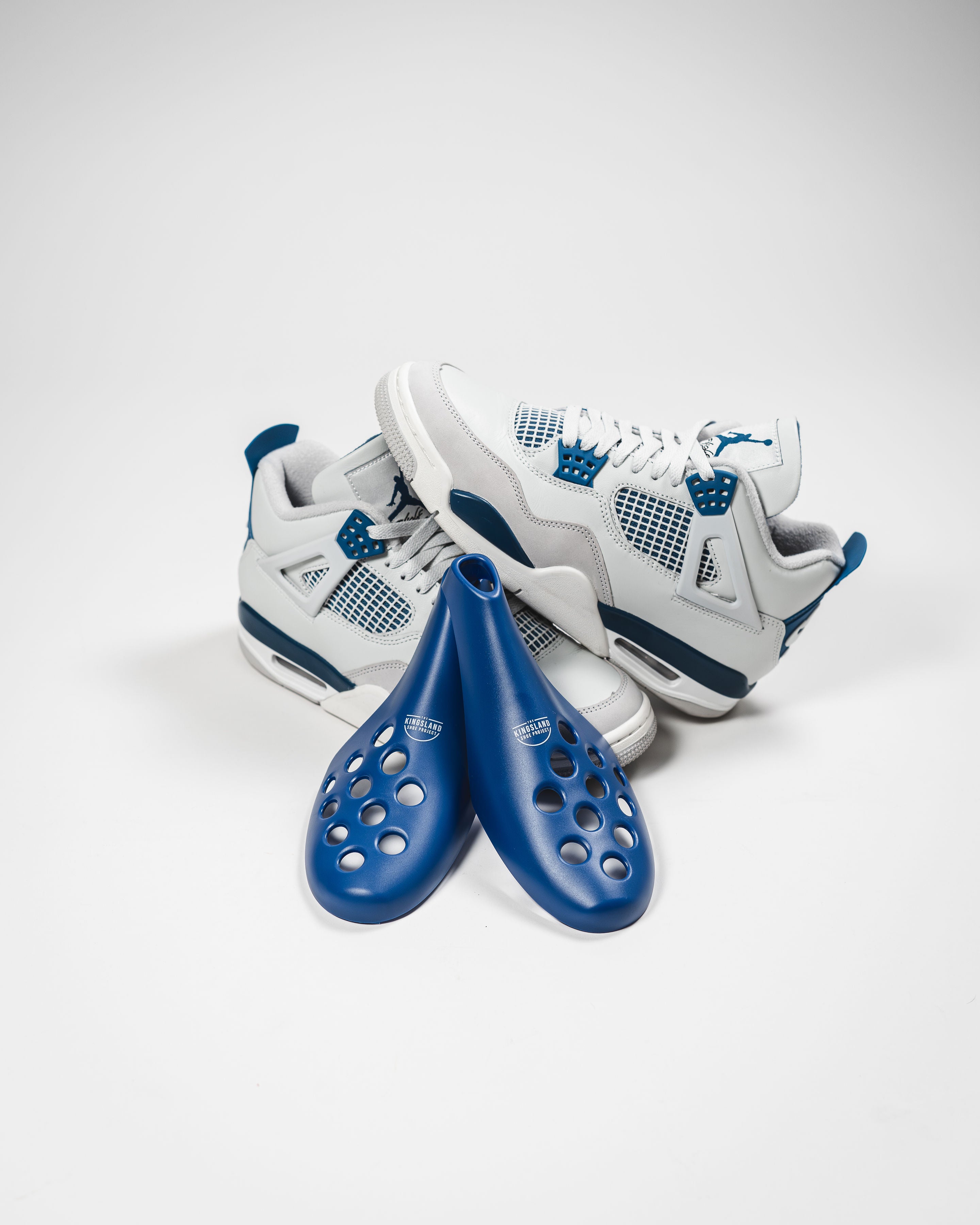 Fresh Flow Shoe Trees - Extend the Life Of Sneakers, Shoes & Boots - Blue Red Pair