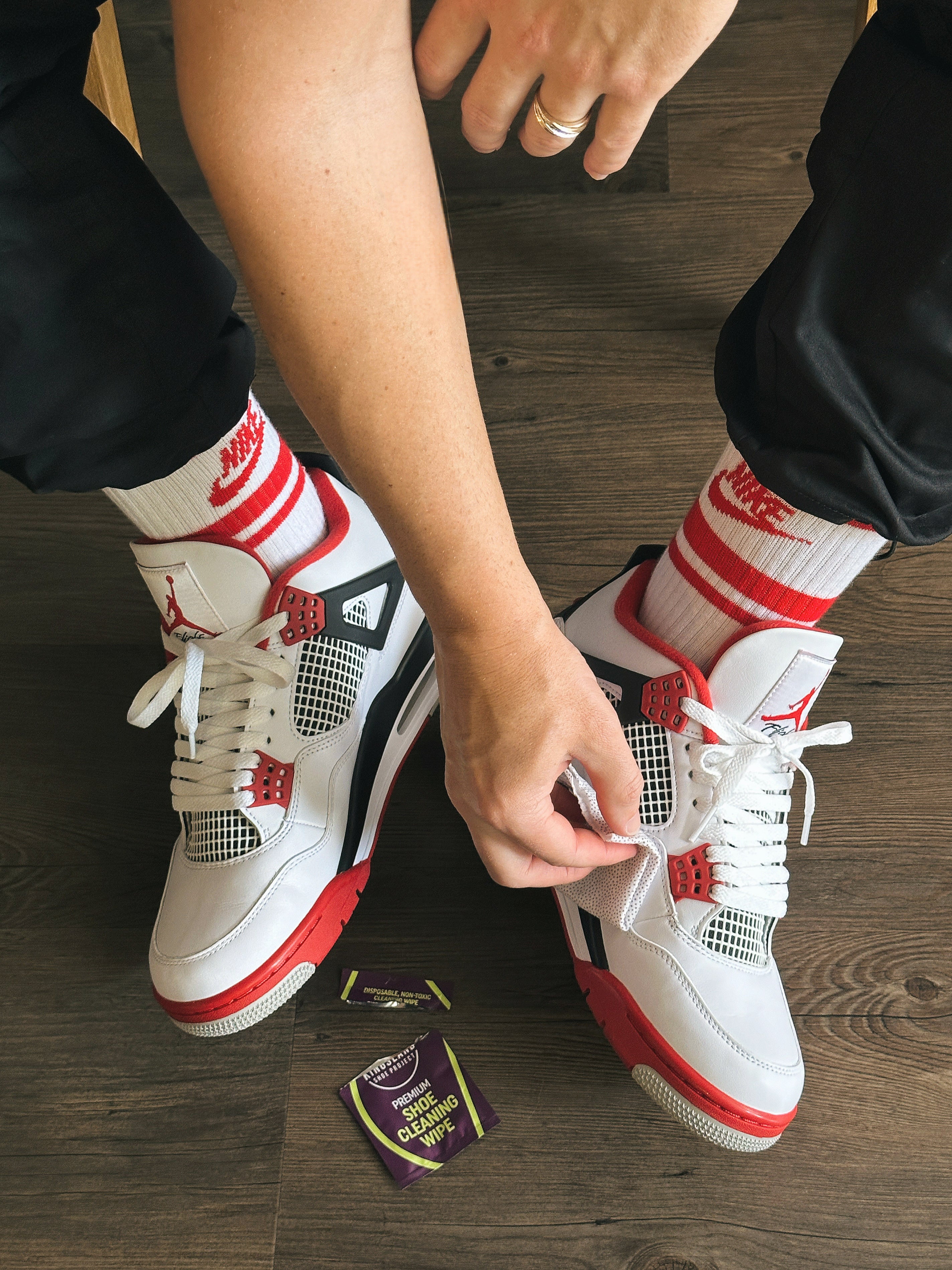 PREMIUM SHOE CLEANING WIPES