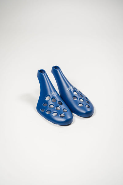 Fresh Flow Shoe Trees - Extend the Life of Sneakers, Shoes & Boots - Red & Blue