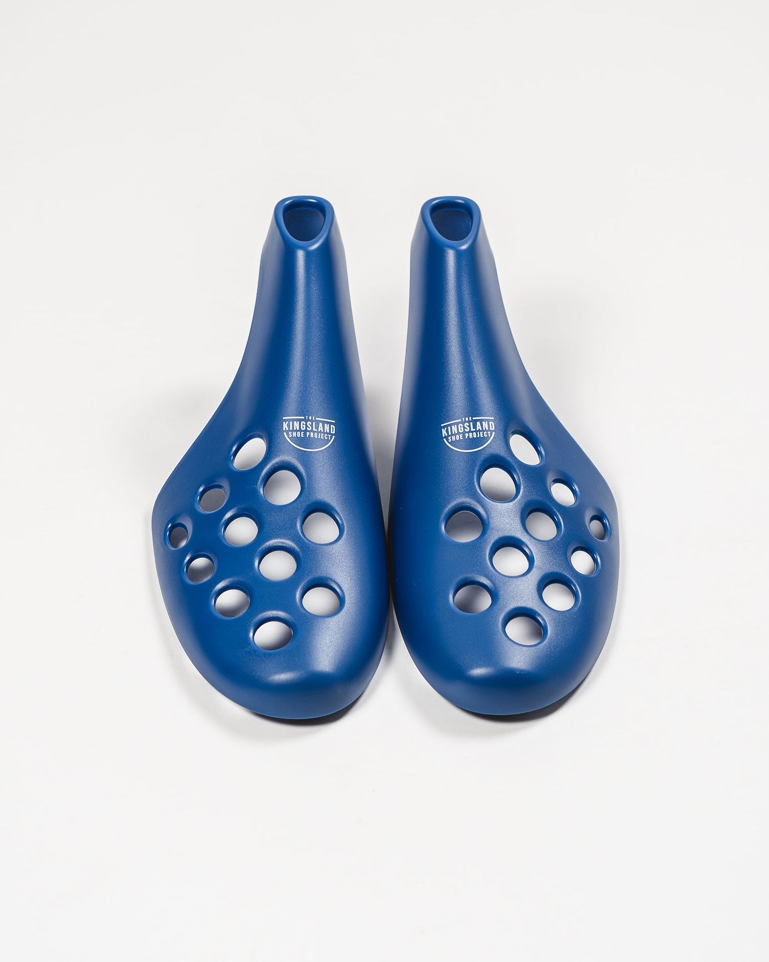 Fresh Flow Shoe Trees - Extend the Life of Sneakers, Shoes & Boots - Red & Blue