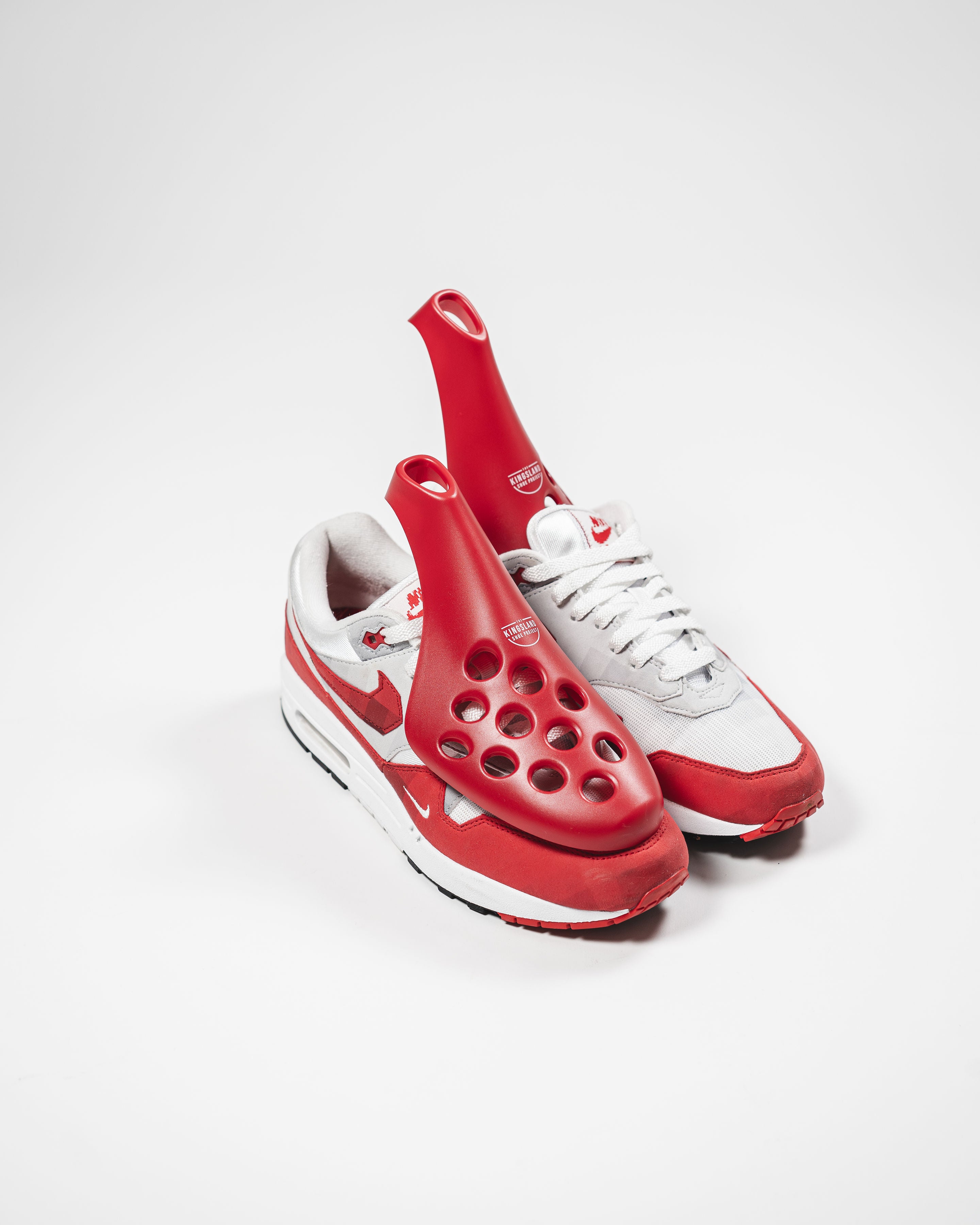 Fresh Flow Shoe Trees - Extend the Life Of Sneakers, Shoes & Boots - Blue Red Pair
