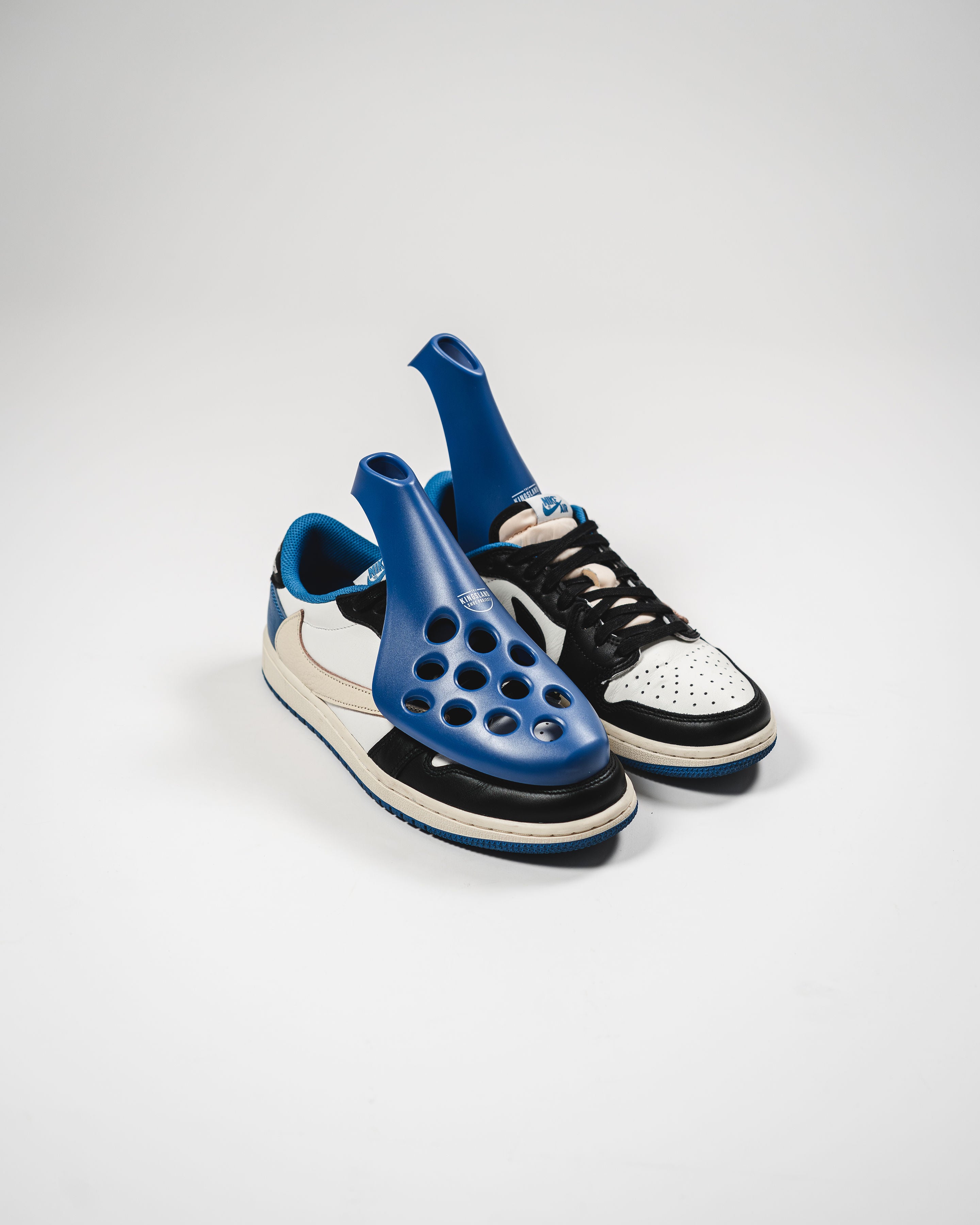 Fresh Flow Shoe Trees - Extend the Life Of Sneakers, Shoes & Boots - Blue Red Pair